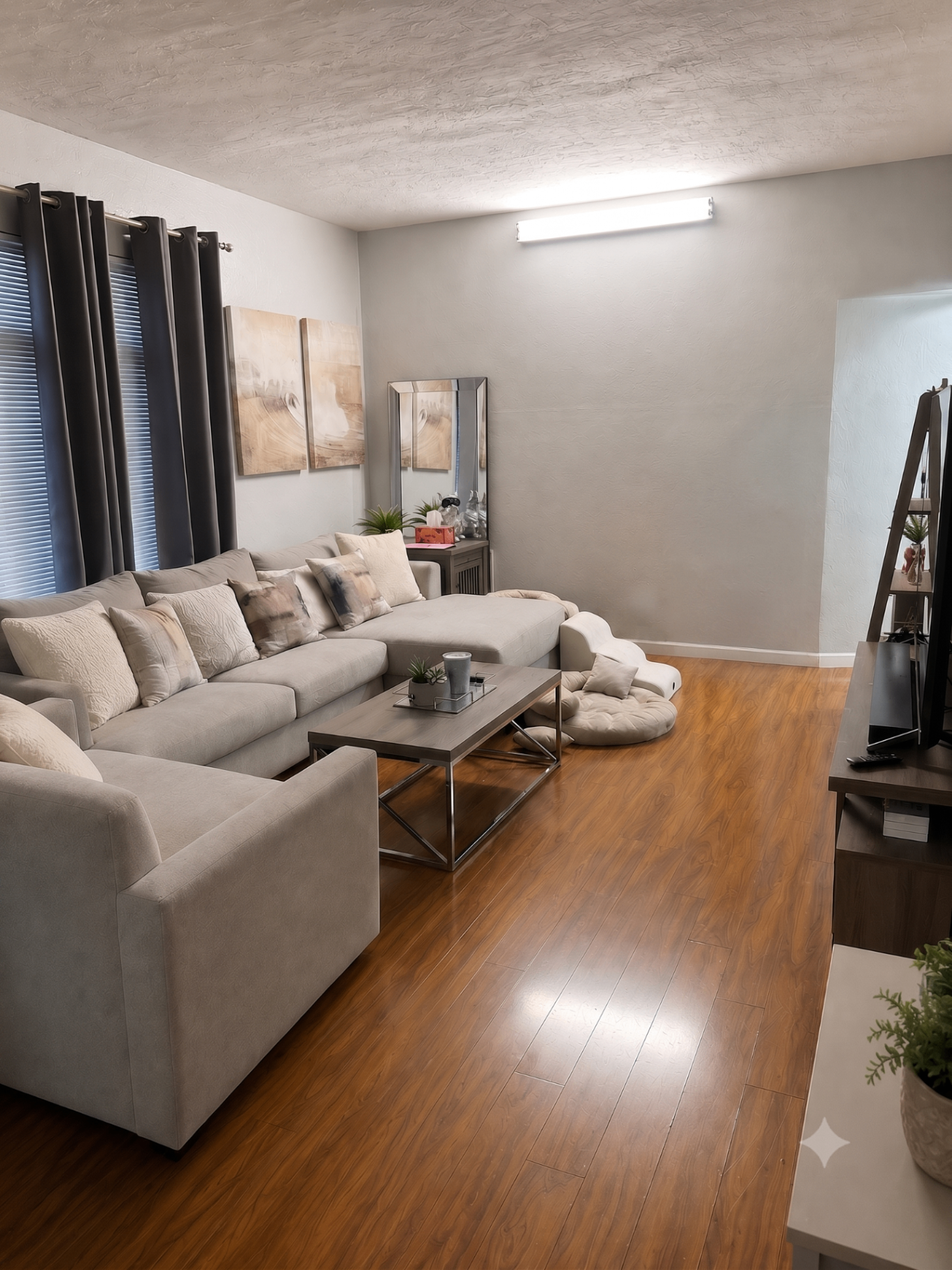 2 Bed · 1 Bath